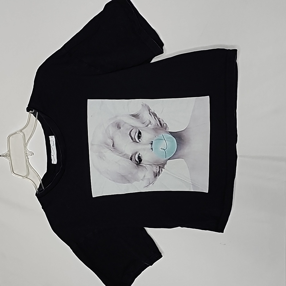 Egreis pin up Vintage short sleeve cropped black t-shirt top sz Medium